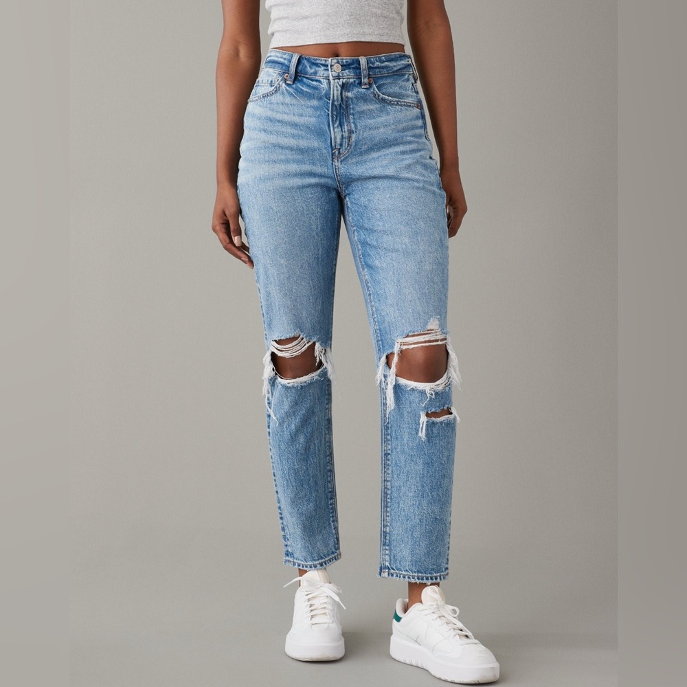 AE Strigid Ripped Mom Jeans